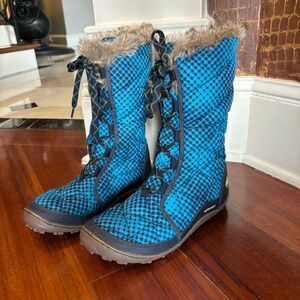 Columbia Omni-Grip 200 Grams Women's waterproof boots Size 8.5 Blue Fur